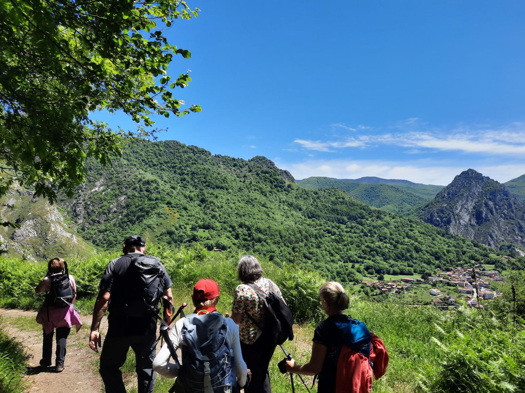 Ruta guiada por la Senda del Arcediano (Oseja-Soto de Sajambre)