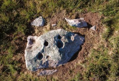 Visita interpretada sobre el patrimonio arqueológico de las Brañas de Brañosera. Senda del Monte Mayor 
