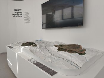 Maqueta interior KARST