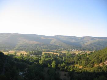 La Casa del Parque de Ojo Guareña organiza un taller de iniciación para conocer los árboles más característicos del espacio natural.