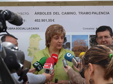 La Consejera de Medio Ambiente, María Jesús Ruiz, visita las obras del Camino de Santiago en Palencia