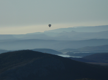 El globo visto desde la montaña palentina